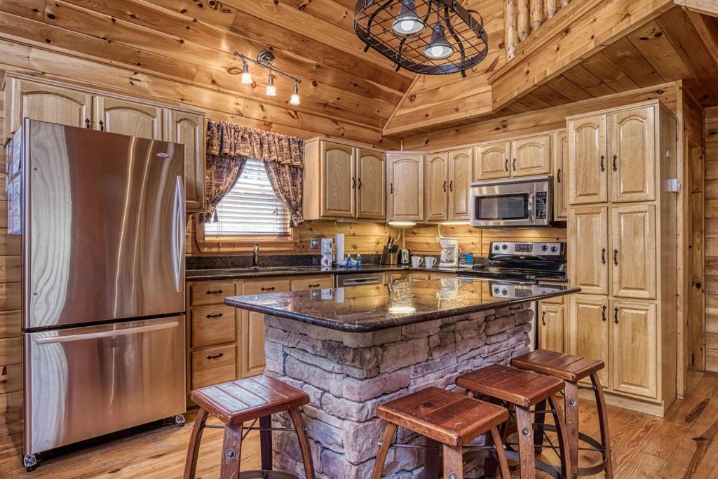 Wilderness Lodge, Hot Tub, Game Room, Pool Access, 1089 Free Tickets Each Paid Day, Dollywood And M セバービル エクステリア 写真