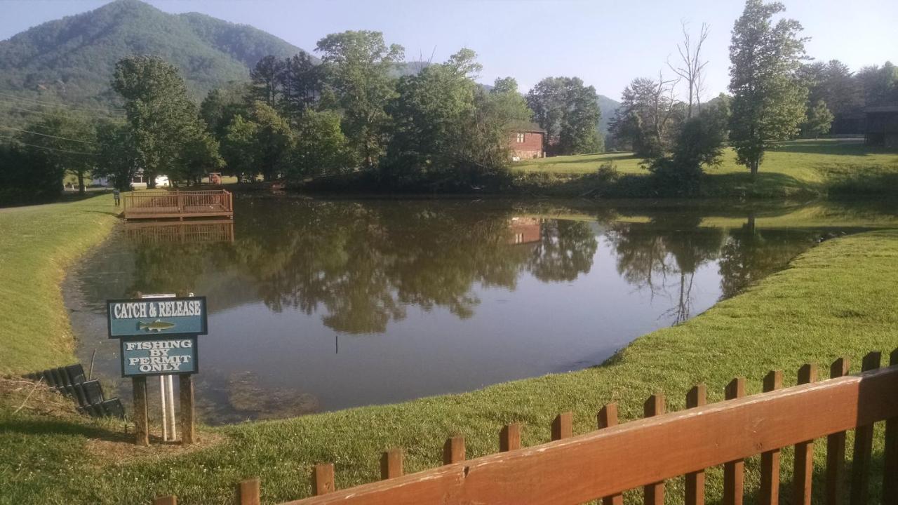 Wilderness Lodge, Hot Tub, Game Room, Pool Access, 1089 Free Tickets Each Paid Day, Dollywood And M セバービル エクステリア 写真